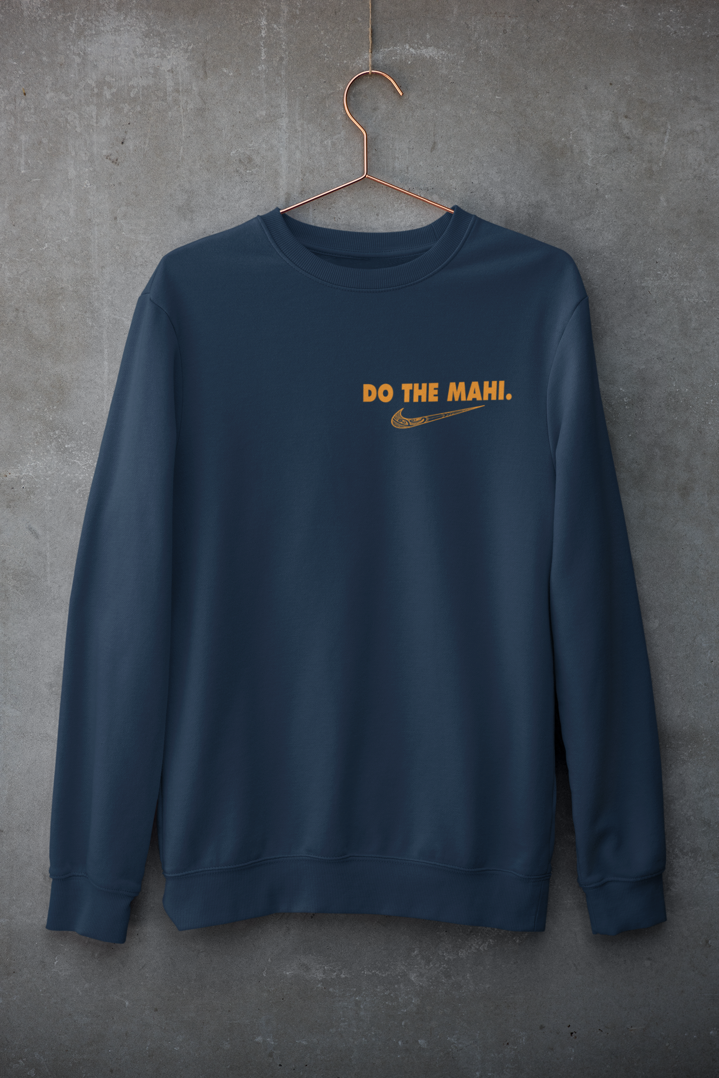 Do The Mahi (Karaka) Badge - Crewneck