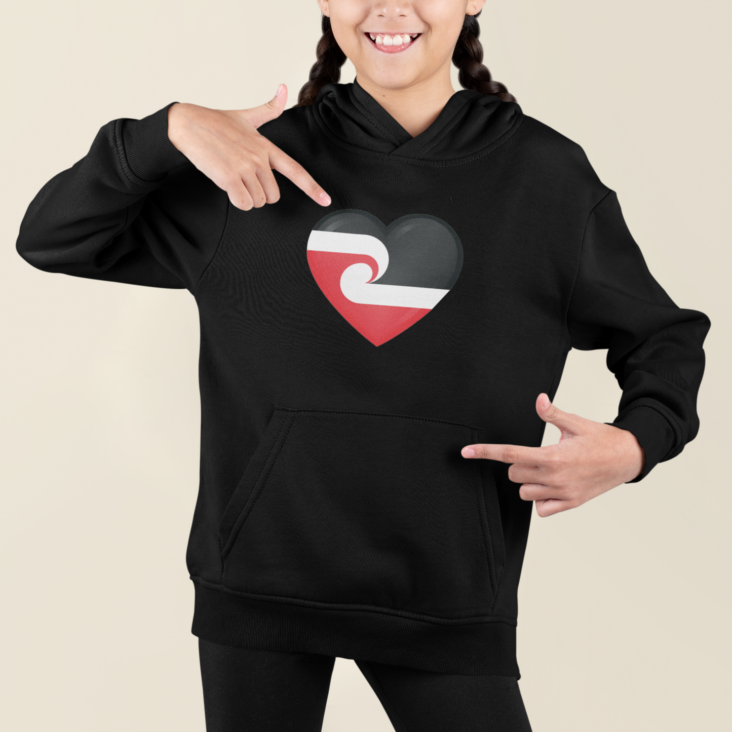 The Tino Rangatiratana flag (national Māori flag) Heart  - Kids Hoodie / Crewneck