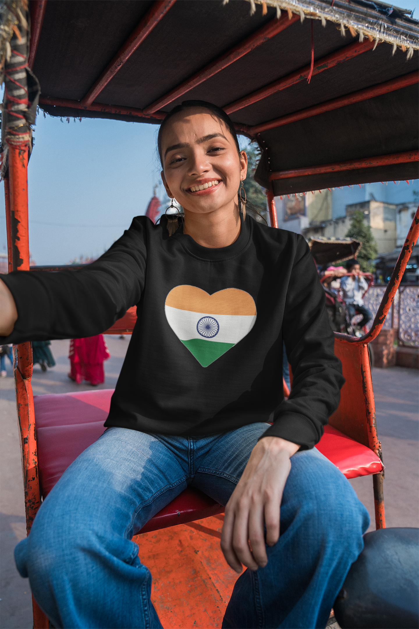 Love India - Crewneck