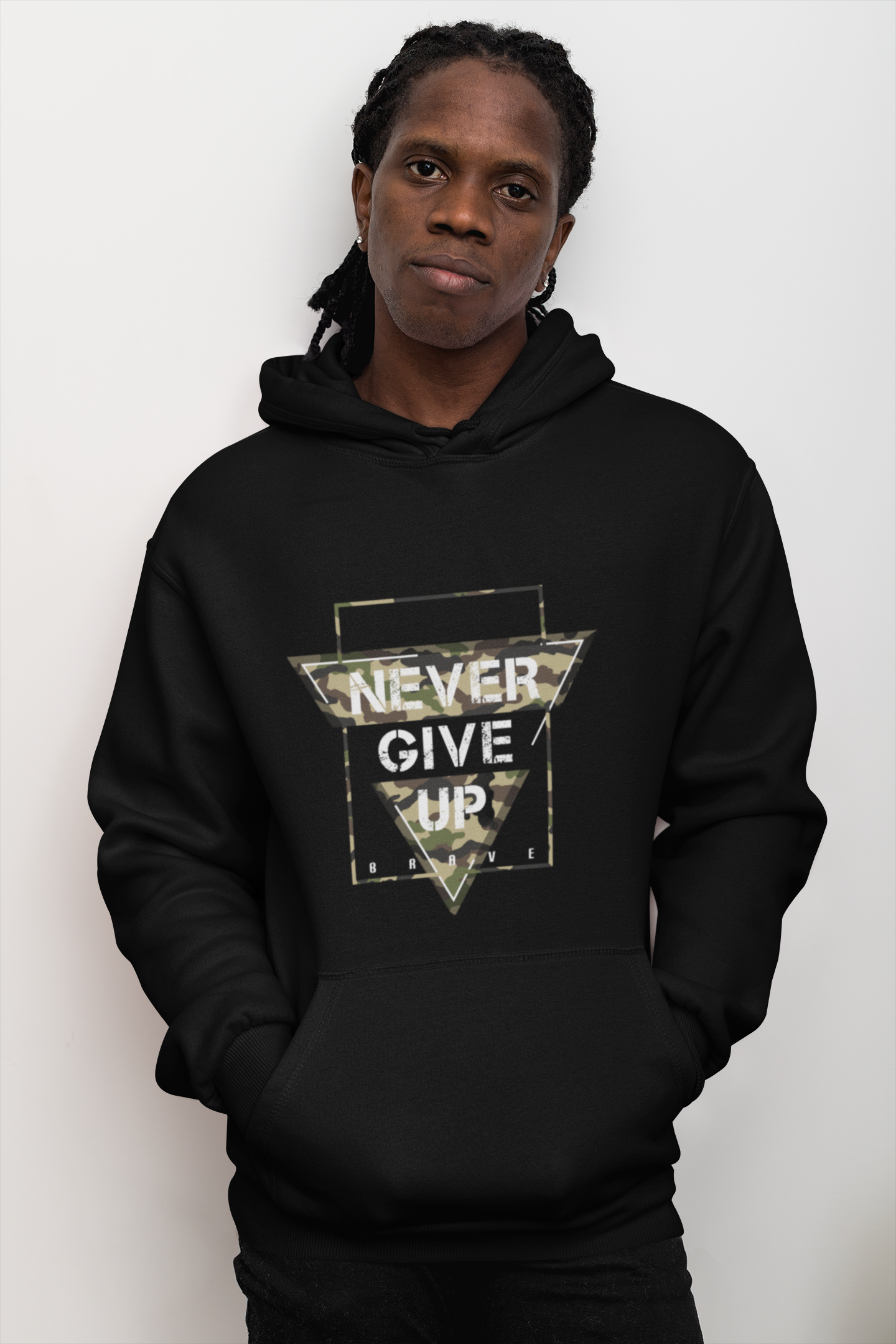 Never Give Up - HOODIE