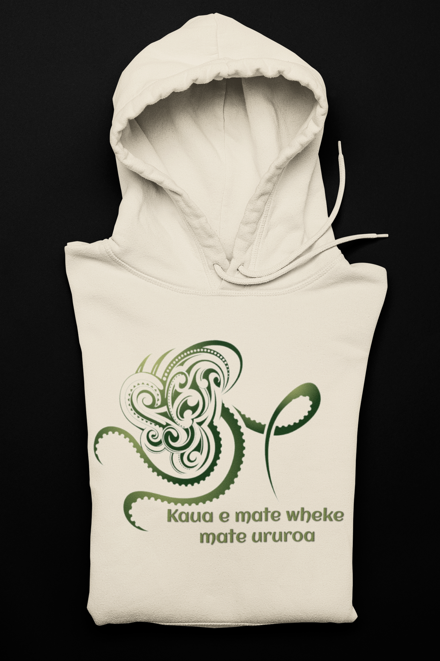 Kaua e mate wheke mate ururoa (fight like a shark ...... ) Adult Hoodie