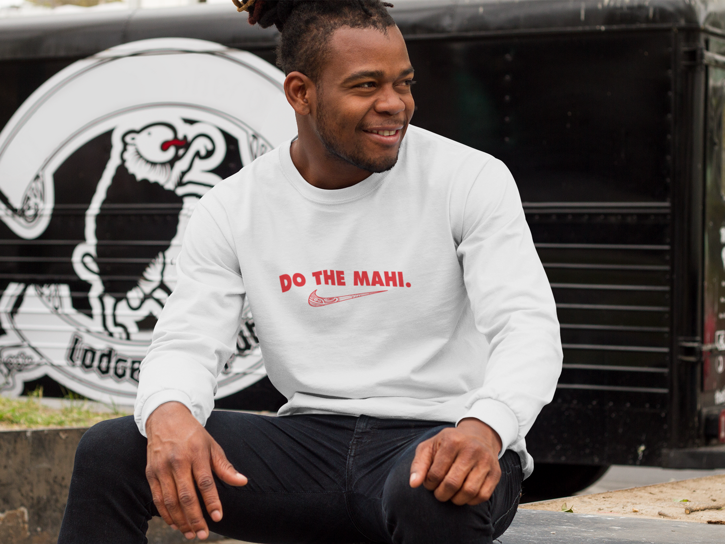 Do The Mahi (large tick) (whero)  SWEATSHIRT