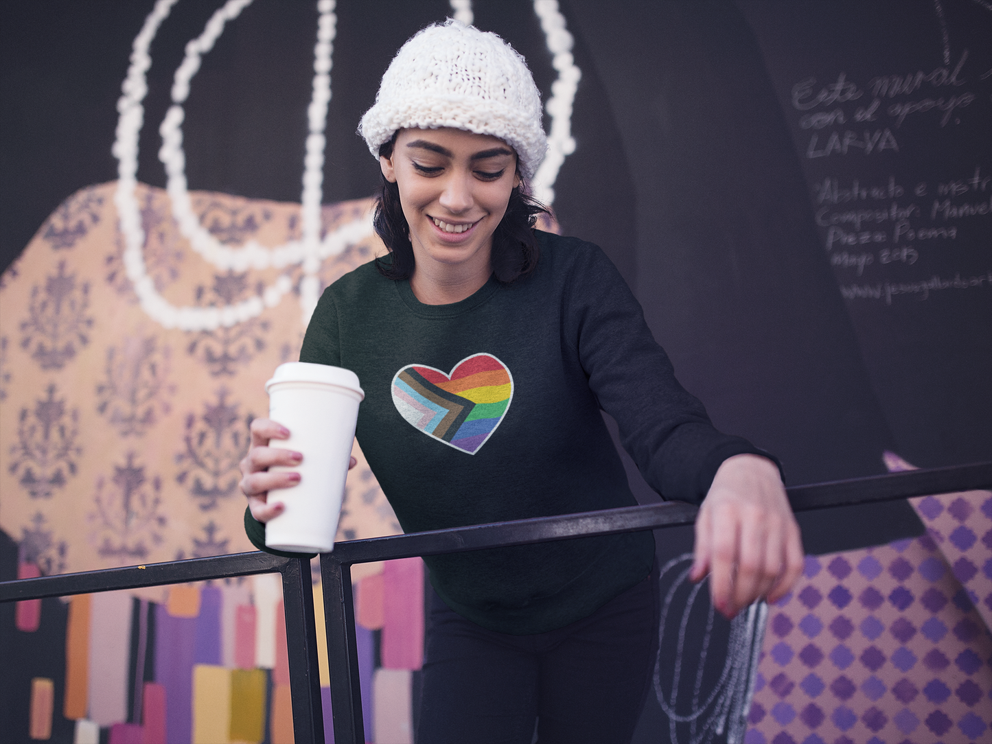 PRIDE FLAG HEART - Hoodie/Sweatshirt